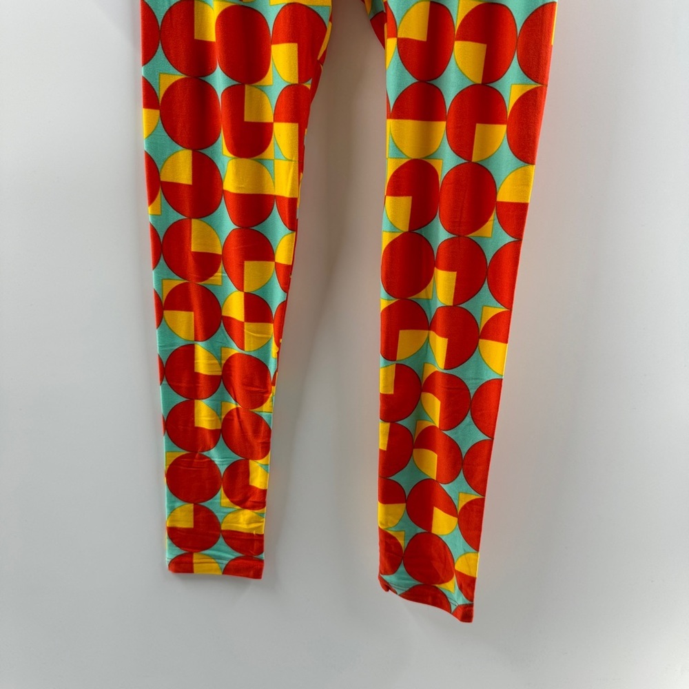 LuLaRoe One Size (OS) Leggings – Buttery Soft Stretchy Printed Leggings - Picture 4 of 5